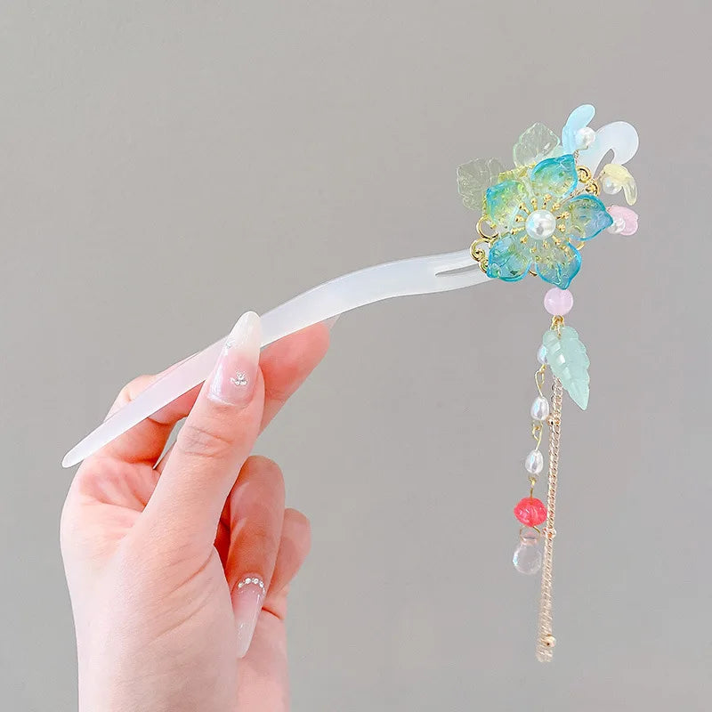 Timeless Floral Tassel Hairpin