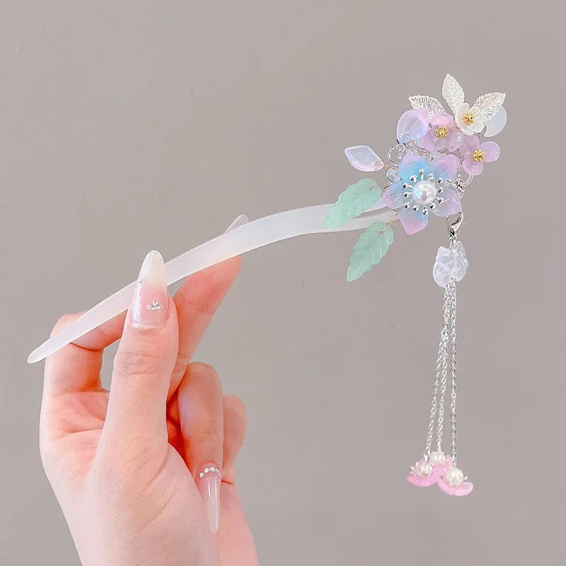 Timeless Floral Tassel Hairpin