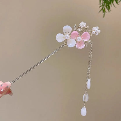 Timeless Floral Tassel Hairpin