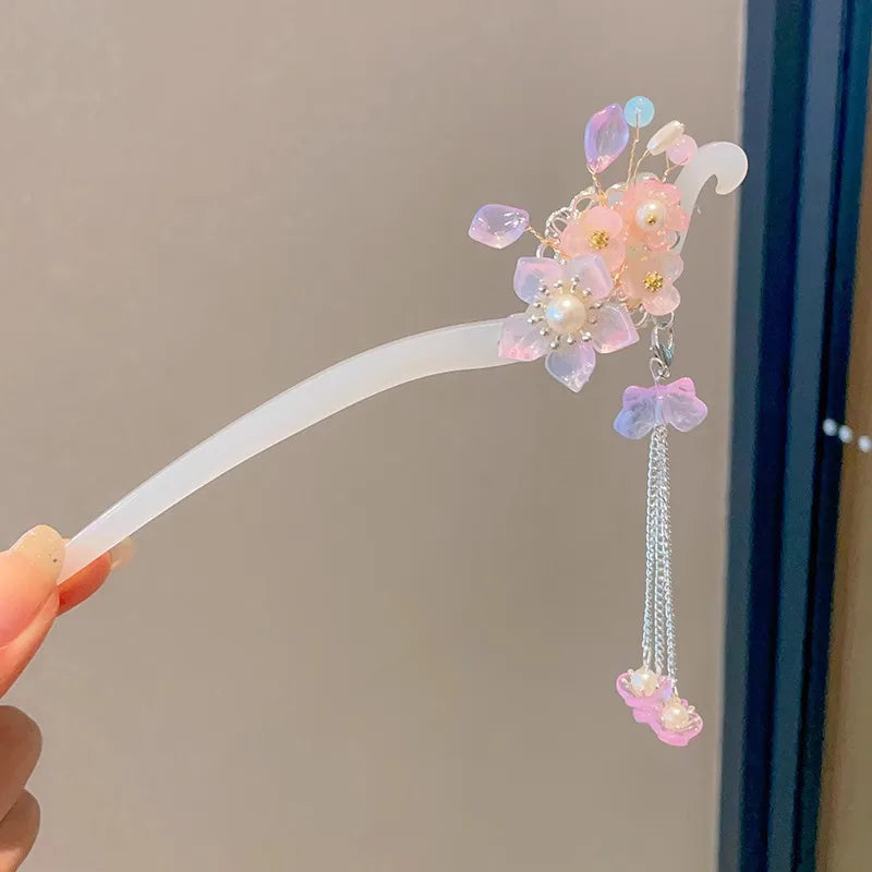 Timeless Floral Tassel Hairpin