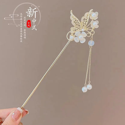 Timeless Floral Tassel Hairpin