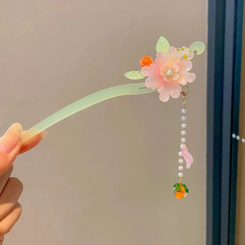 Timeless Floral Tassel Hairpin